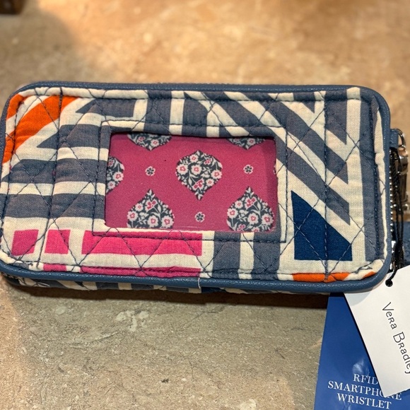 Vera Bradley RFID Smartphone Wristlet Wallet Geo Medallions NWT - Picture 2 of 14